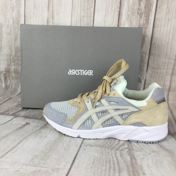 asics tiger beige